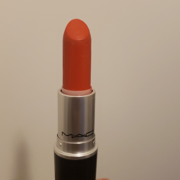 MAC lipstick So Chaud - Picture 3 of 3